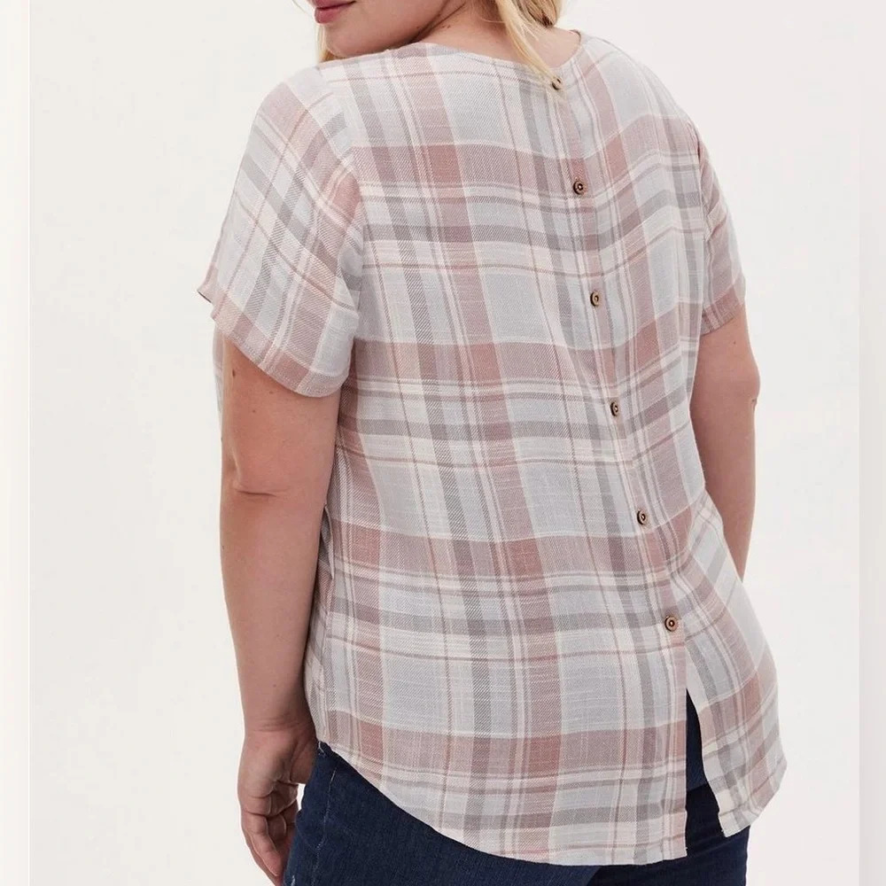 Torrid Abbey Pink & Gray Plaid Print Textured Woven Button Back Top 1X Women’s